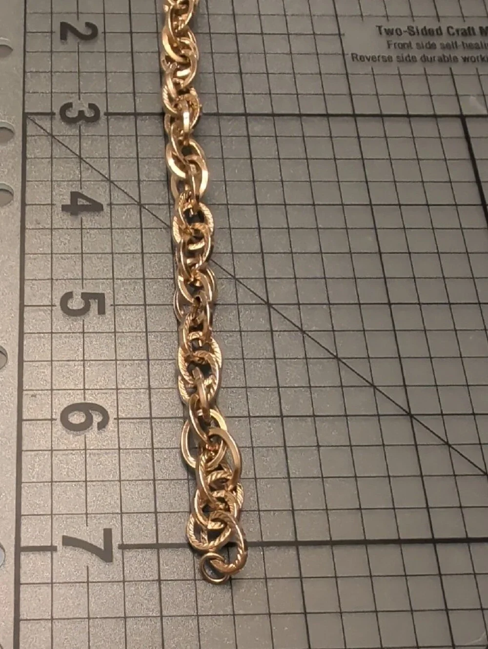 Elegant Gold-Tone Linked Bracelet - Women’s Fashion Jewelry